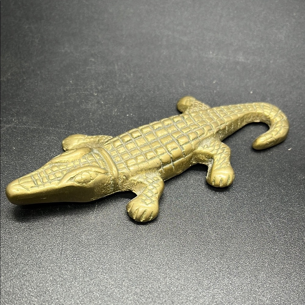 Vintage Solid Brass Crocodile alligator Reptile Decor Paper Holder Desk Tabletop